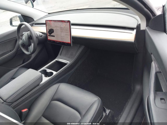 Продажа на аукционе авто 2021 Tesla Model Y Performance Dual Motor All-wheel Drive, vin: 5YJYGDEF9MF209893, номер лота: 45684057