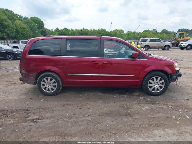 2016 Chrysler Town & Country Touring მანქანა იყიდება აუქციონზე, vin: 2C4RC1BG1GR230712, აუქციონის ნომერი: 45684078