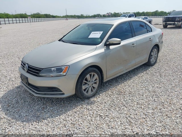 2015 Volkswagen Jetta 1.8t Se მანქანა იყიდება აუქციონზე, vin: 3VWD07AJ5FM337543, აუქციონის ნომერი: 45684178