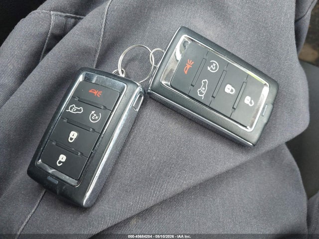 45684204 :رقم المزاد ، 1C4RJHDG4N8622149 vin ، 2022 Jeep Grand Cherokee Overland 4x4 مزاد بيع