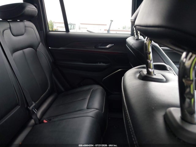 45684204 :رقم المزاد ، 1C4RJHDG4N8622149 vin ، 2022 Jeep Grand Cherokee Overland 4x4 مزاد بيع