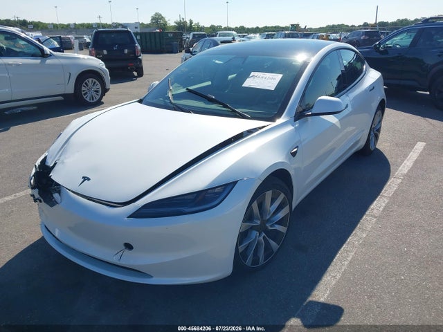 Tesla Model 3 Premium All-wheel Drive 2026 5YJ3E1EB1TF122614 Image 2