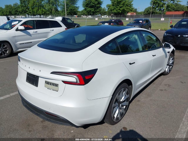 Tesla Model 3 Premium All-wheel Drive 2026 5YJ3E1EB1TF122614 Image 4
