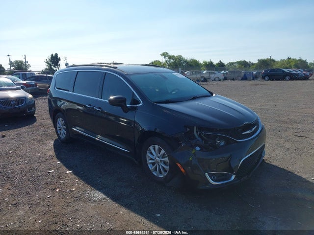 Aukcja sprzedaży 2017 Chrysler Pacifica Touring-l, vin: 2C4RC1BG2HR609431, numer aukcji: 45684261