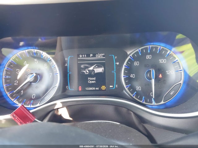 45684261 :رقم المزاد ، 2C4RC1BG2HR609431 vin ، 2017 Chrysler Pacifica Touring-l مزاد بيع