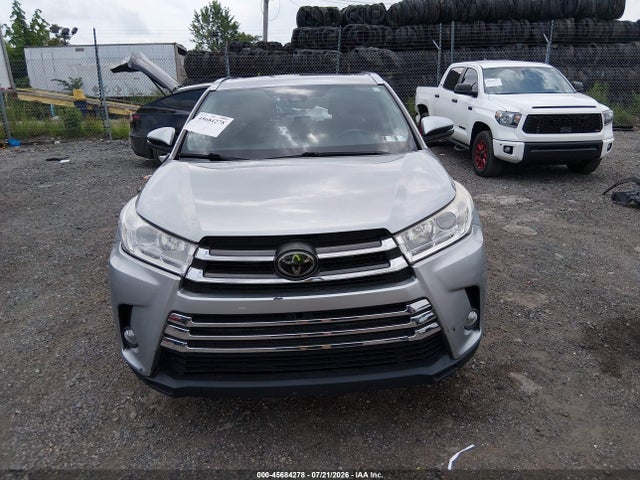 5TDJZRFH3JS550299 Toyota Highlander Xle