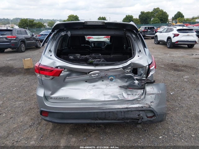 5TDJZRFH3JS550299 Toyota Highlander Xle