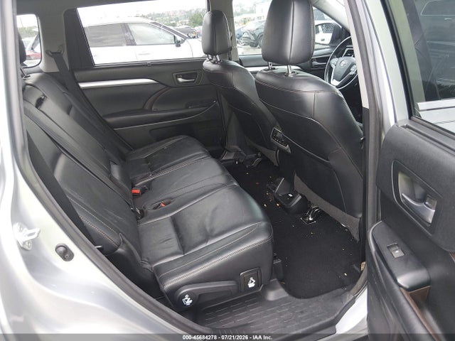 5TDJZRFH3JS550299 Toyota Highlander Xle