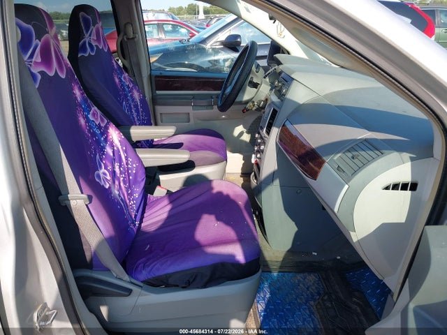 Aukcja sprzedaży 2010 Chrysler Town & Country Touring, vin: 2A4RR5D18AR131983, numer aukcji: 45684314