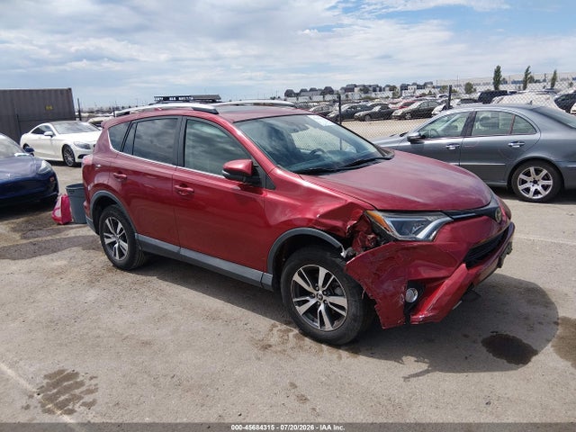 Toyota Rav4 Xle 2018 2T3WFREV2JW460615 zdjęcie główne