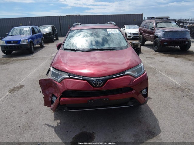 Toyota Rav4 Xle 2018 2T3WFREV2JW460615 Image 17