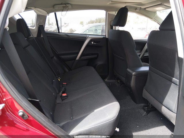 Toyota Rav4 Xle 2018 2T3WFREV2JW460615 Image 8
