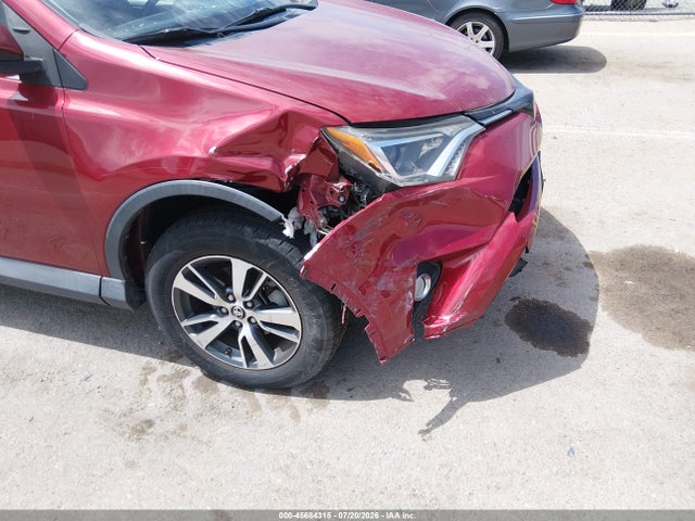 Toyota Rav4 Xle 2018 2T3WFREV2JW460615 Image 14