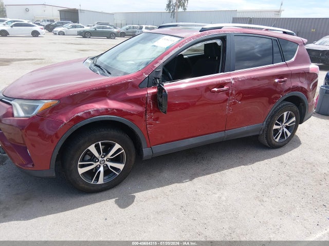 Toyota Rav4 Xle 2018 2T3WFREV2JW460615 Image 16