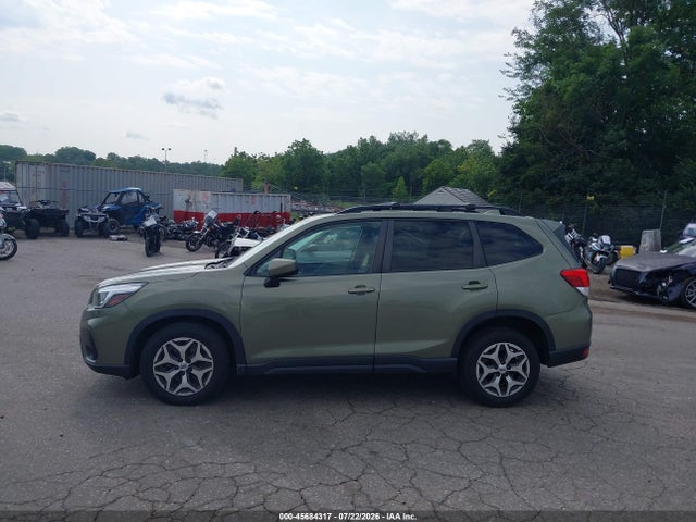 Продаж на аукціоні авто 2019 Subaru Forester Premium, vin: JF2SKAGC9KH515626, номер лоту: 45684317
