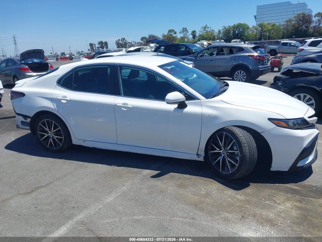 4T1G11AK8PU099070 Toyota CAMRY SE
