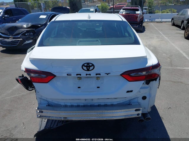 4T1G11AK8PU099070 Toyota CAMRY SE