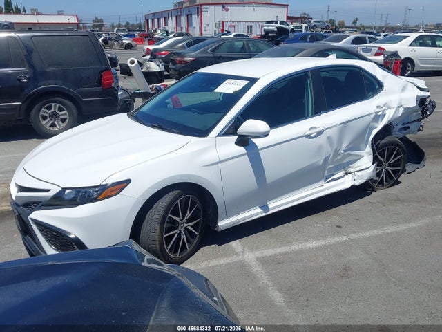 4T1G11AK8PU099070 Toyota CAMRY SE
