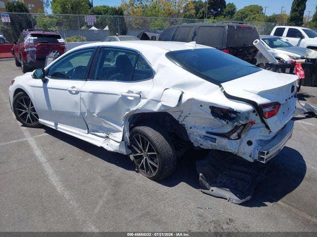 4T1G11AK8PU099070 Toyota CAMRY SE