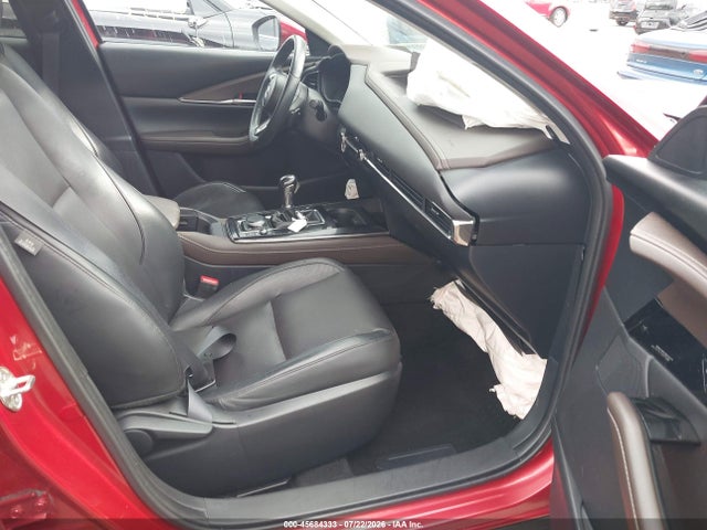 45684333 :رقم المزاد ، 3MVDMBDL0MM310558 vin ، 2021 Mazda Cx-30 Premium مزاد بيع