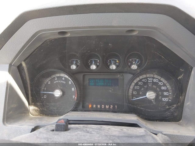 Ford F-350 Chassis Xl 2015 1FD8X3G63FED30846 Image 7