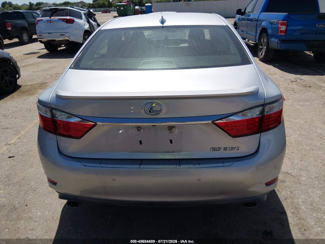 45684409 :رقم المزاد ، JTHBK1GG5F2210150 vin ، 2015 Lexus Es 350 مزاد بيع