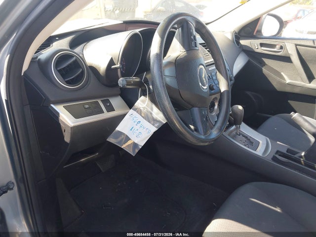 45684458 :رقم المزاد ، JM1BL1VG6B1388439 vin ، 2011 Mazda Mazda3 I Touring مزاد بيع