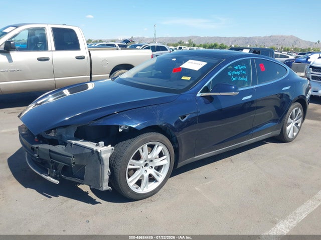 45684485 :رقم المزاد ، 5YJSA1AG0DFP04780 vin ، 2013 Tesla Model S مزاد بيع