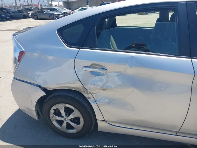 Toyota Prius Three 2015 JTDKN3DU8F1914086 Image 6