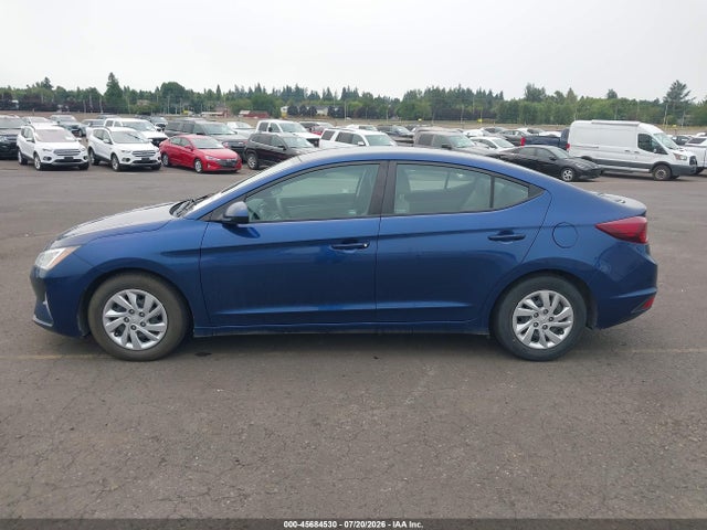 2020 Hyundai Elantra Se მანქანა იყიდება აუქციონზე, vin: 5NPD74LFXLH613691, აუქციონის ნომერი: 45684530