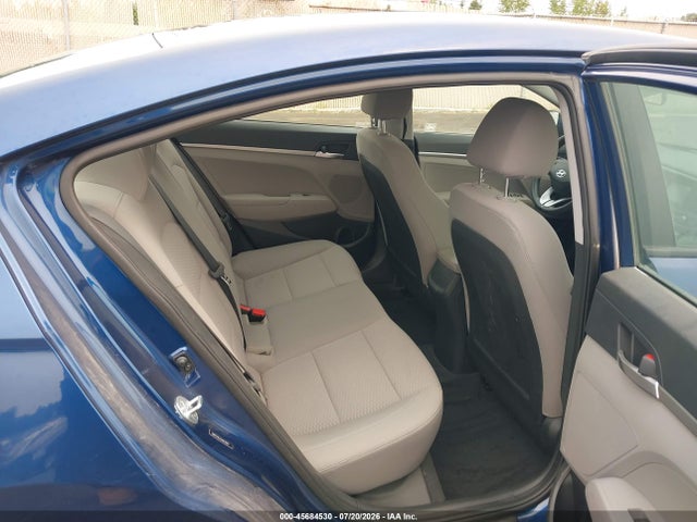 2020 Hyundai Elantra Se მანქანა იყიდება აუქციონზე, vin: 5NPD74LFXLH613691, აუქციონის ნომერი: 45684530