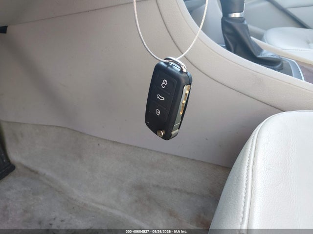 2013 Volkswagen Passat 2.0l Tdi Sel Premium მანქანა იყიდება აუქციონზე, vin: 1VWCN7A33DC084820, აუქციონის ნომერი: 45684537