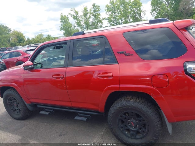 Продажа на аукционе авто 2018 Toyota 4runner Trd Off Road Premium, vin: JTEBU5JR6J5585433, номер лота: 45684573