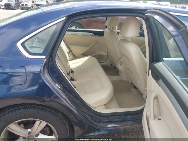 2012 Volkswagen Passat 2.5l Se მანქანა იყიდება აუქციონზე, vin: 1VWBP7A31CC031473, აუქციონის ნომერი: 45684588