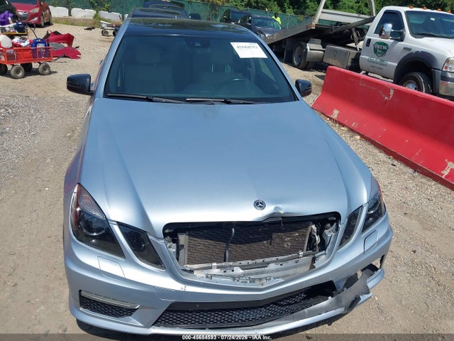 2013 Mercedes-benz E 550 4matic მანქანა იყიდება აუქციონზე, vin: WDDHF9BB6DA720350, აუქციონის ნომერი: 45684593