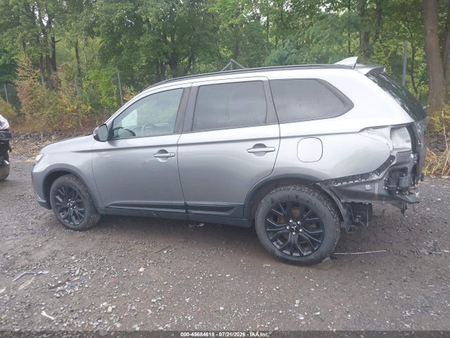 45684618 :رقم المزاد ، JA4AZ3A35JZ065261 vin ، 2018 Mitsubishi Outlander Le مزاد بيع