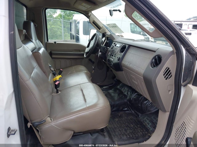 Продаж на аукціоні авто 2008 Ford Super Duty F-550 Drw Xl/xlt, vin: 1FDAF57R28EB68558, номер лоту: 45684674