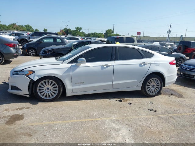 Продажа на аукционе авто 2016 Ford Fusion Hybrid Se, vin: 3FA6P0LU3GR405094, номер лота: 45684677