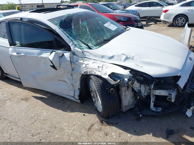 Продажа на аукционе авто 2016 Ford Fusion Hybrid Se, vin: 3FA6P0LU3GR405094, номер лота: 45684677