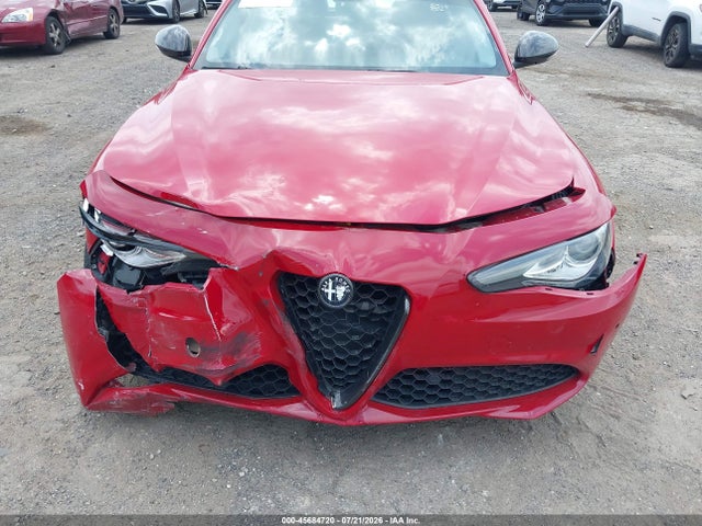 ZARFAEEN0H7556312 Alfa Romeo Giulia Ti Awd