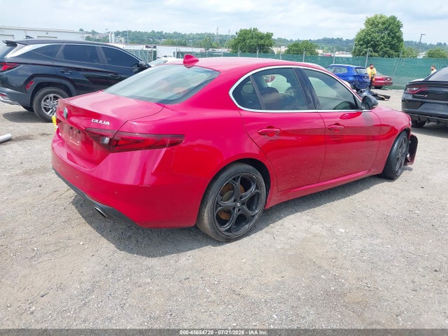ZARFAEEN0H7556312 Alfa Romeo Giulia Ti Awd