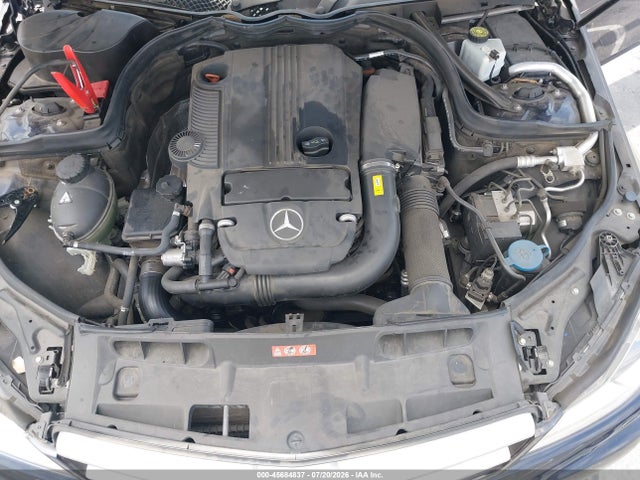 Продаж на аукціоні авто 2012 Mercedes-benz C 250, vin: WDDGJ4HB1CF873546, номер лоту: 45684837