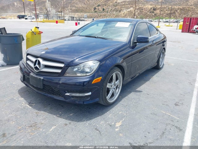 Продаж на аукціоні авто 2012 Mercedes-benz C 250, vin: WDDGJ4HB1CF873546, номер лоту: 45684837