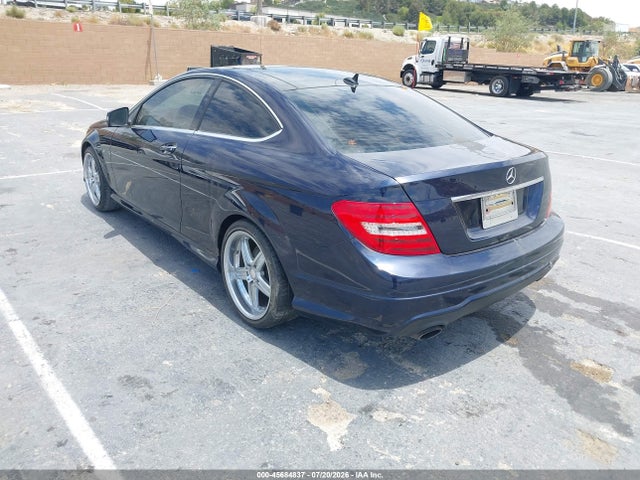 Продаж на аукціоні авто 2012 Mercedes-benz C 250, vin: WDDGJ4HB1CF873546, номер лоту: 45684837