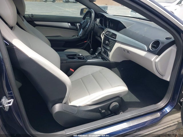 Продаж на аукціоні авто 2012 Mercedes-benz C 250, vin: WDDGJ4HB1CF873546, номер лоту: 45684837