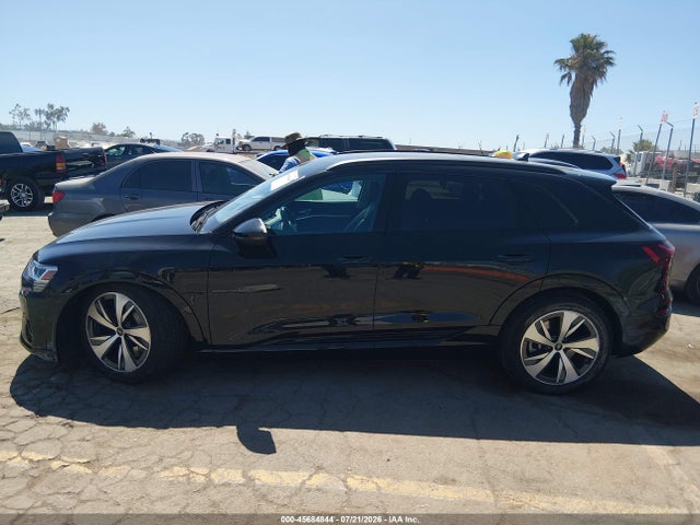 Audi Q8 E-tron Premium Quattro 2024 WA14AAGE6RB036650 Image 14