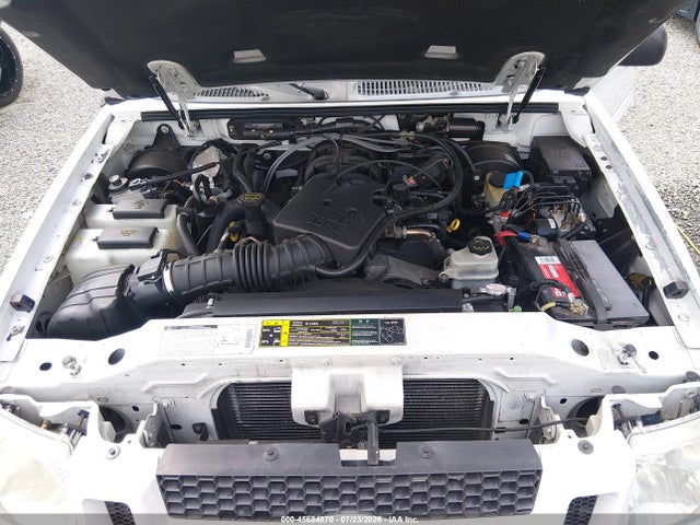 45684870 :رقم المزاد ، 1FMZU77E52UD52438 vin ، 2002 Ford Explorer Sport Trac مزاد بيع