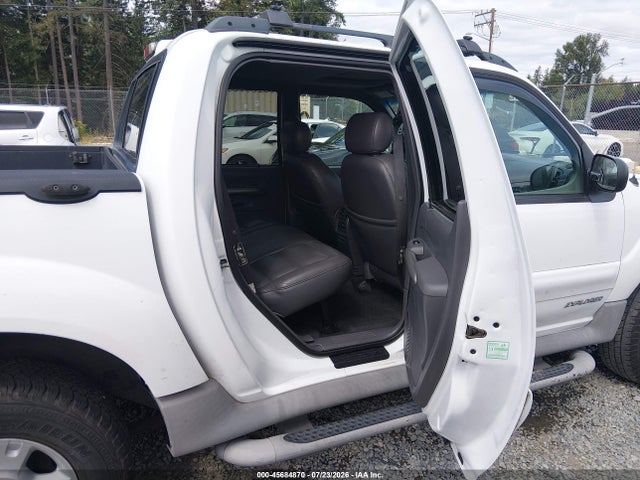 45684870 :رقم المزاد ، 1FMZU77E52UD52438 vin ، 2002 Ford Explorer Sport Trac مزاد بيع