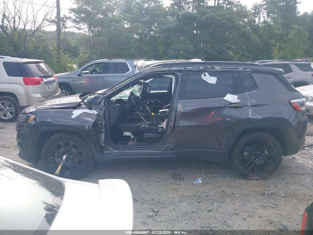 45684907 :رقم المزاد ، 3C4NJCBB5NT234387 vin ، 2022 Jeep Compass Altitude Fwd مزاد بيع