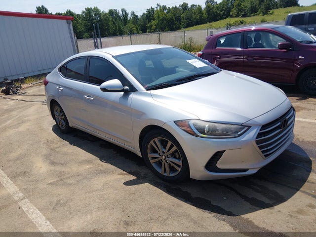 2018 5NPD84LFXJH381765 main image